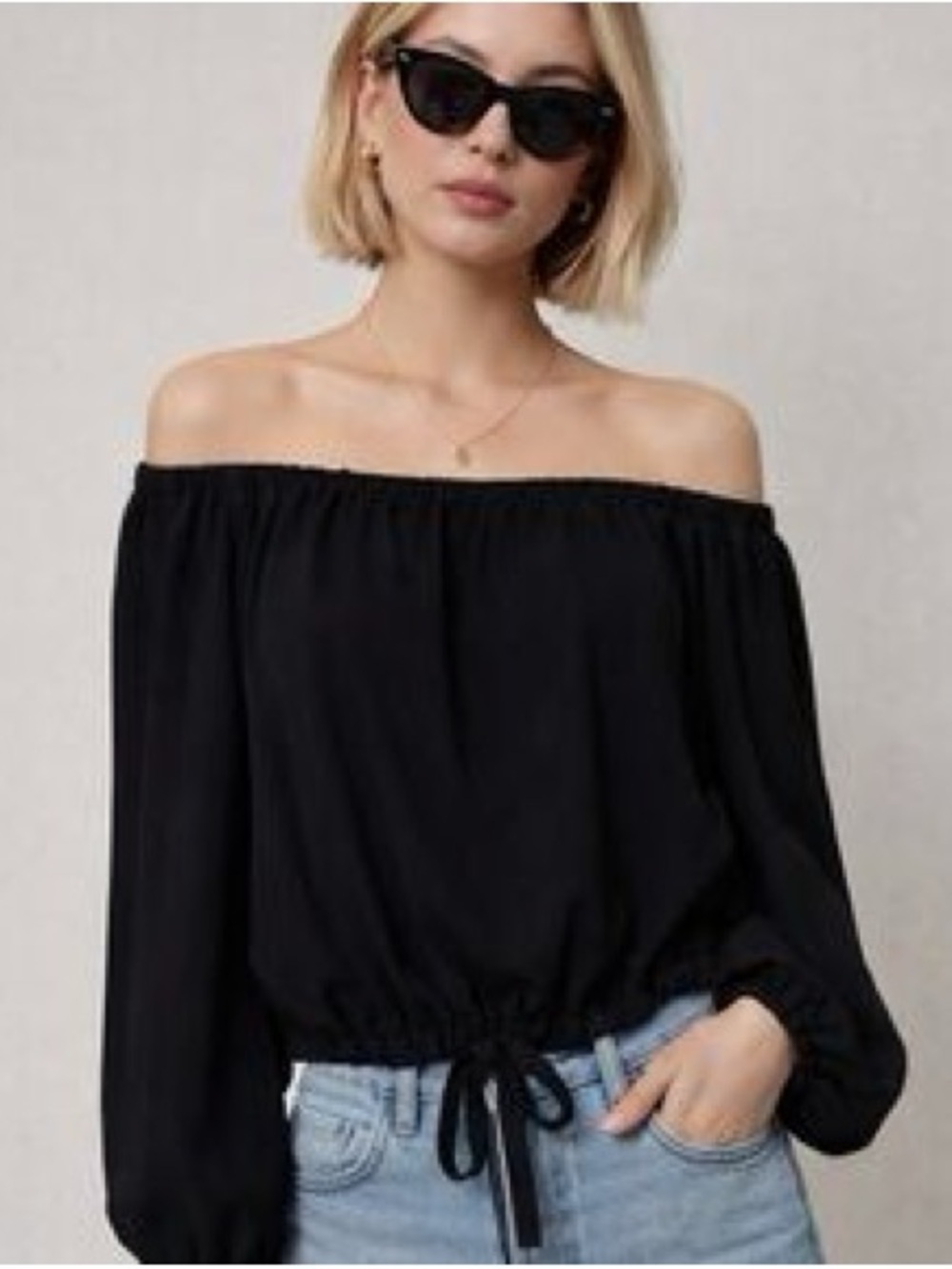 Aritzia Wilfred Black Eleanora blouse, size: XS - Picture 2 of 2